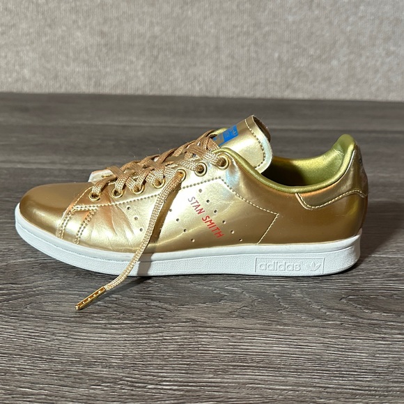 Adidas Stan Smith Gold Shoes - Picture 10 of 15
